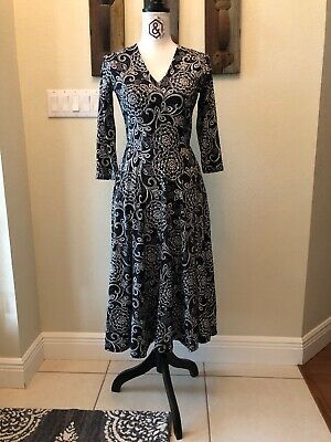 agnes and dora essential midi dress Essential Midi Dress B & W Floral Medium