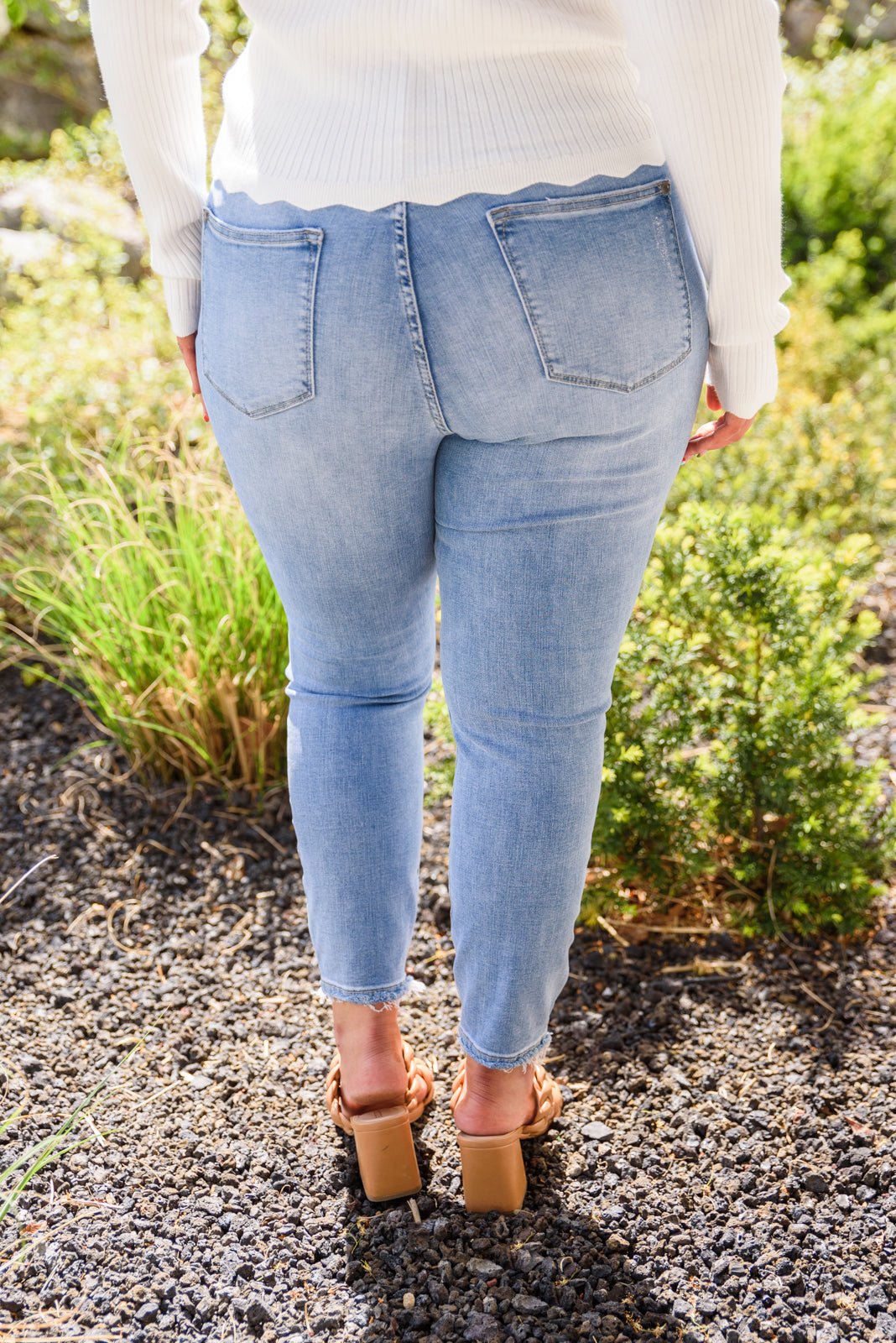 Judy Blue Women's Hi-Rise Button Fly Skinny Jeans - Medium Blue Denim, 28" Inseam, 10.5" Rise